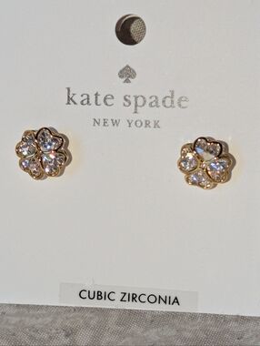 NWT Something Sparkly Spade Studs - Stunning! gold/white